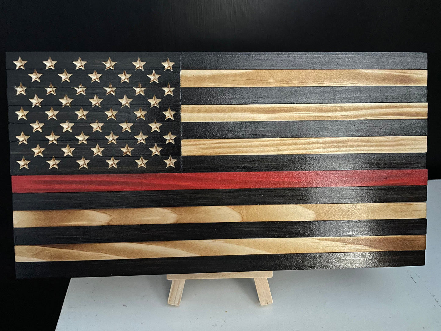 Wooden Desktop Red Line Flag